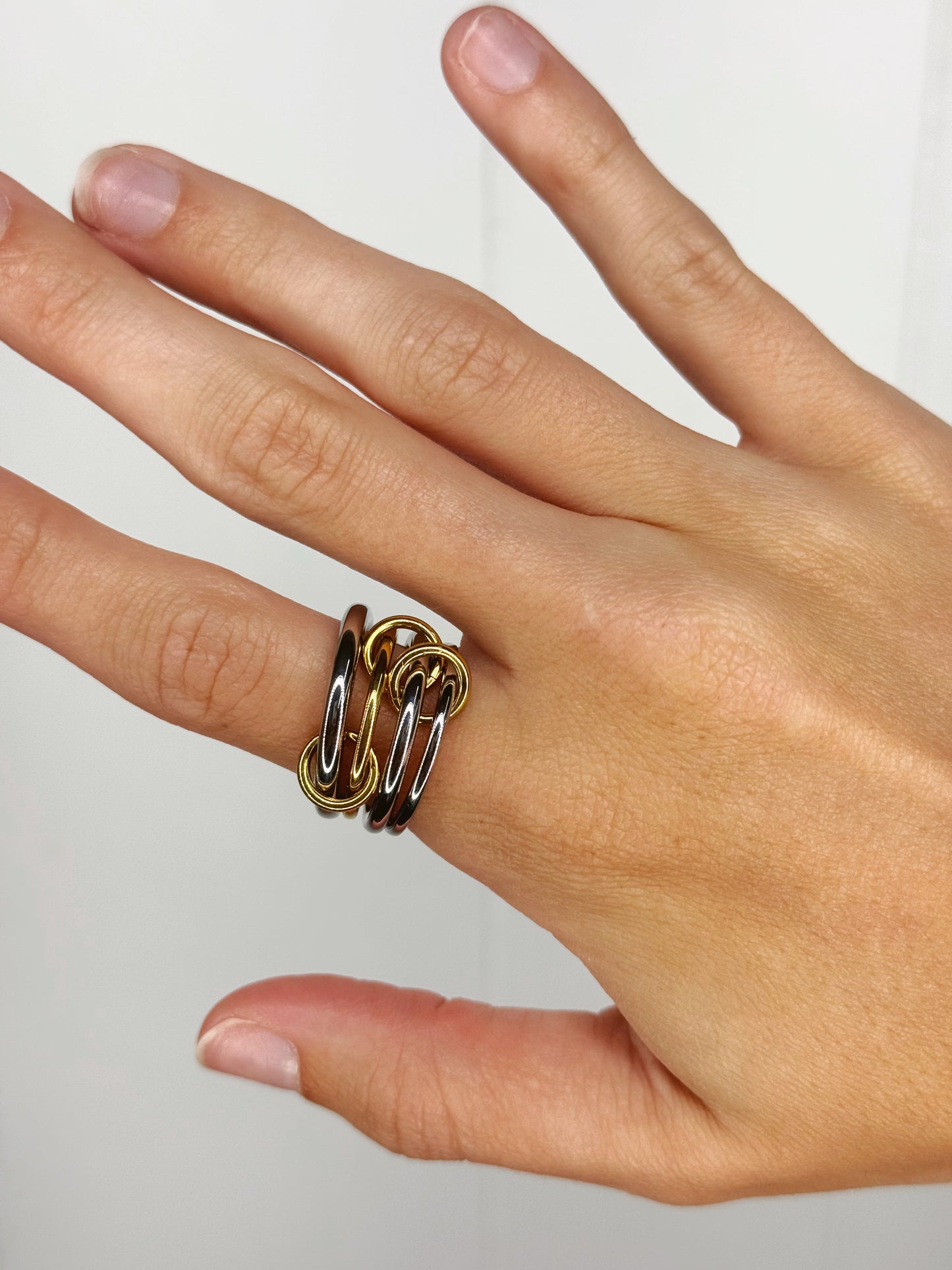 The Knot Ring