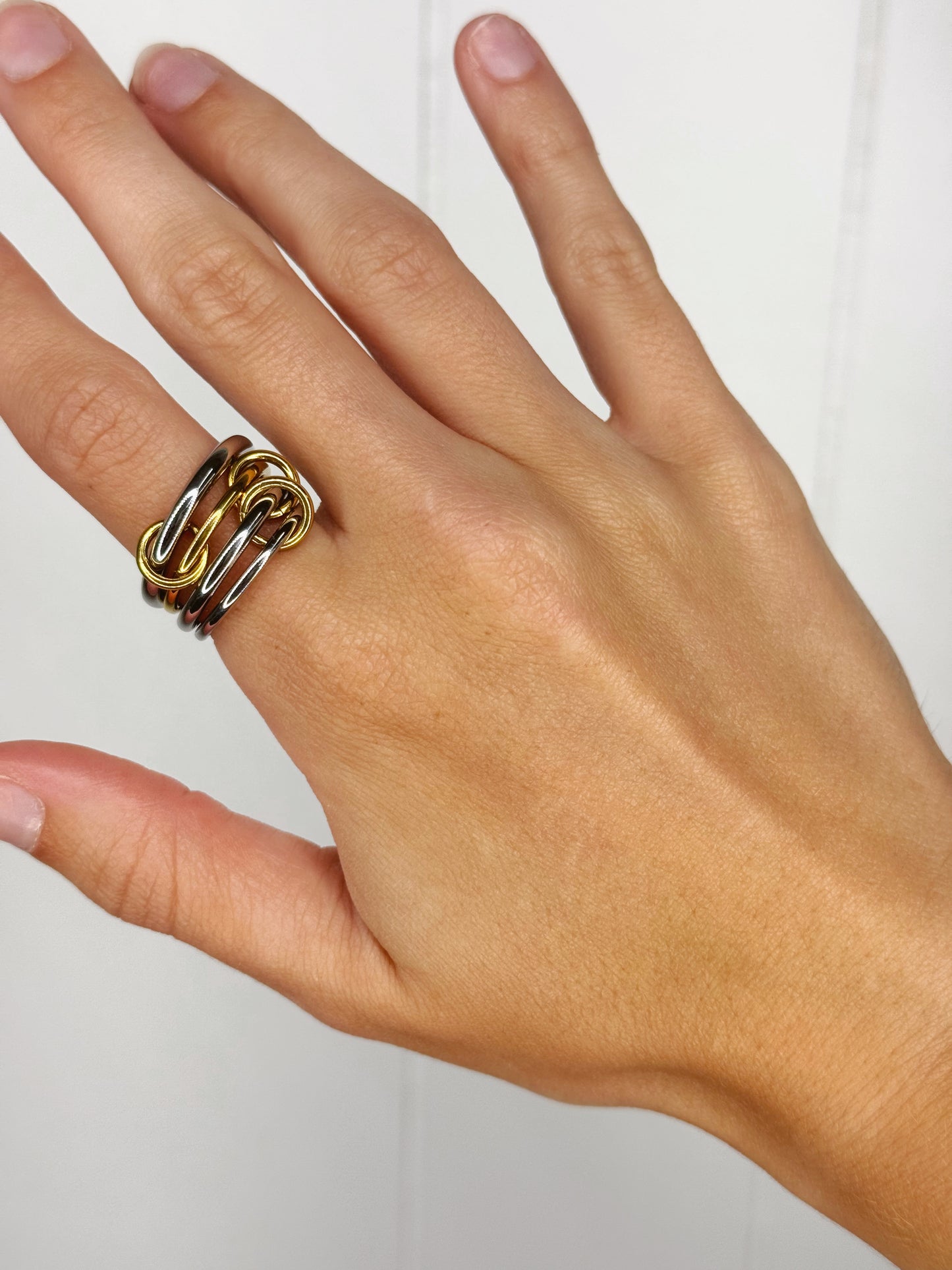 The Knot Ring