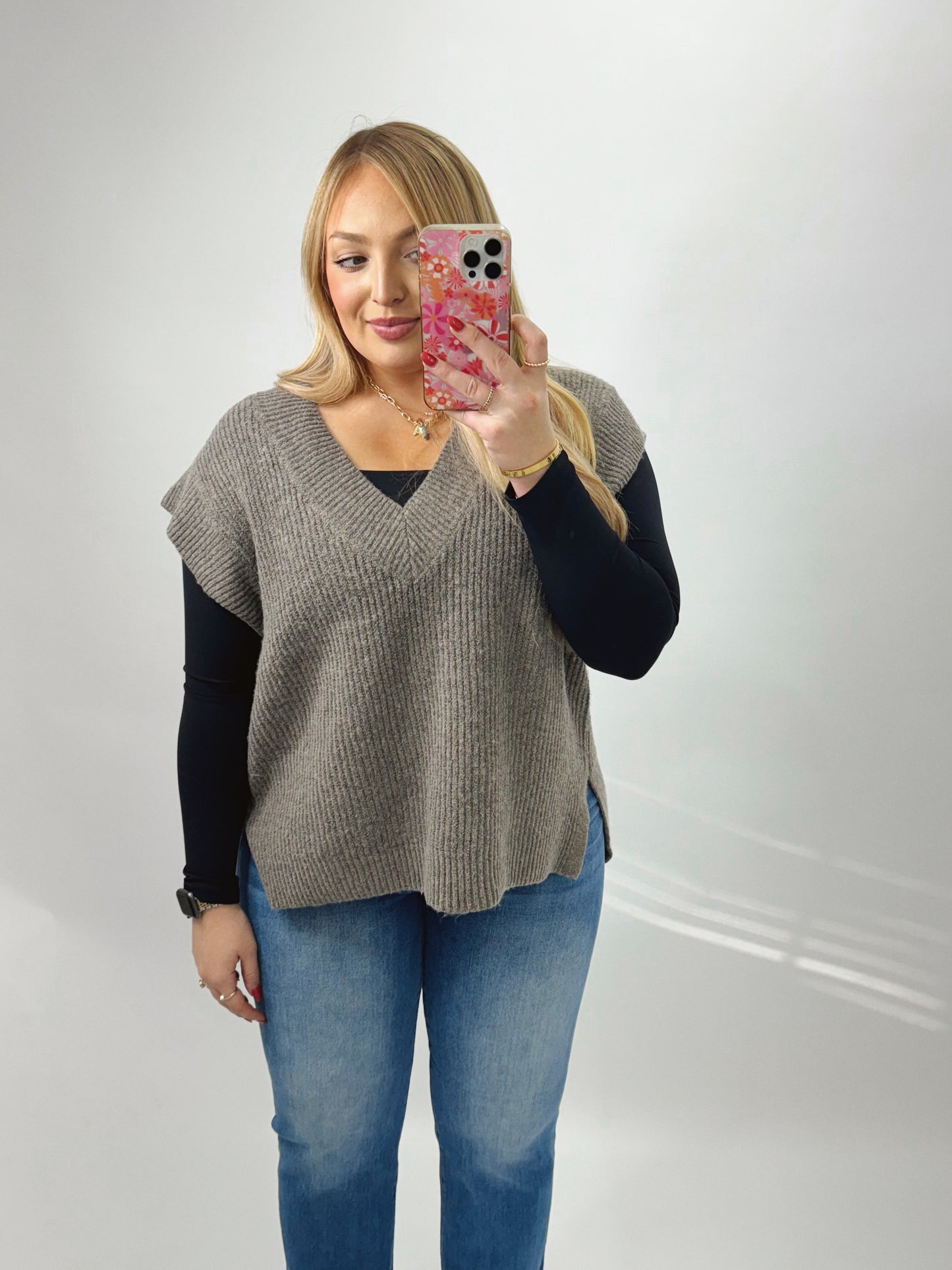 The Landry | Taupe Swetaer Vest