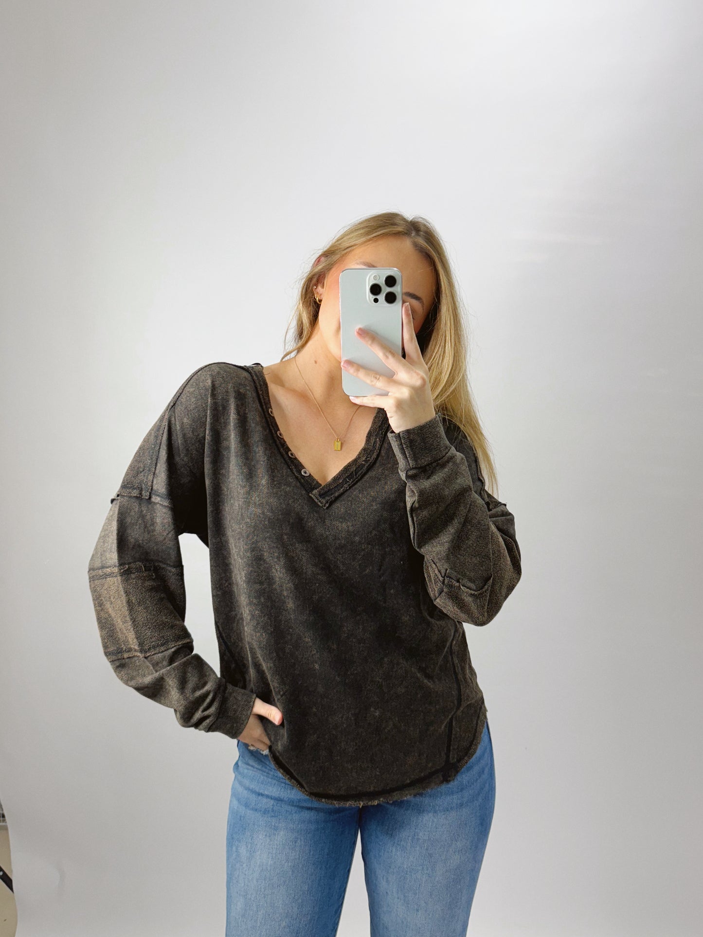 The Kenz | Oversized V Neck