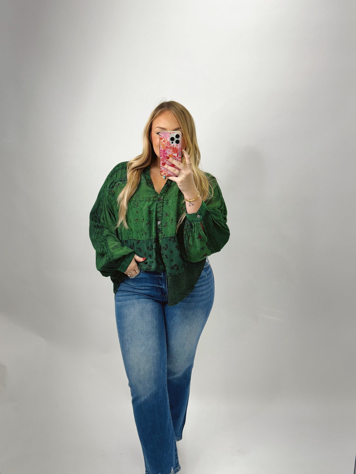 THE ABBEY | Green Button Up