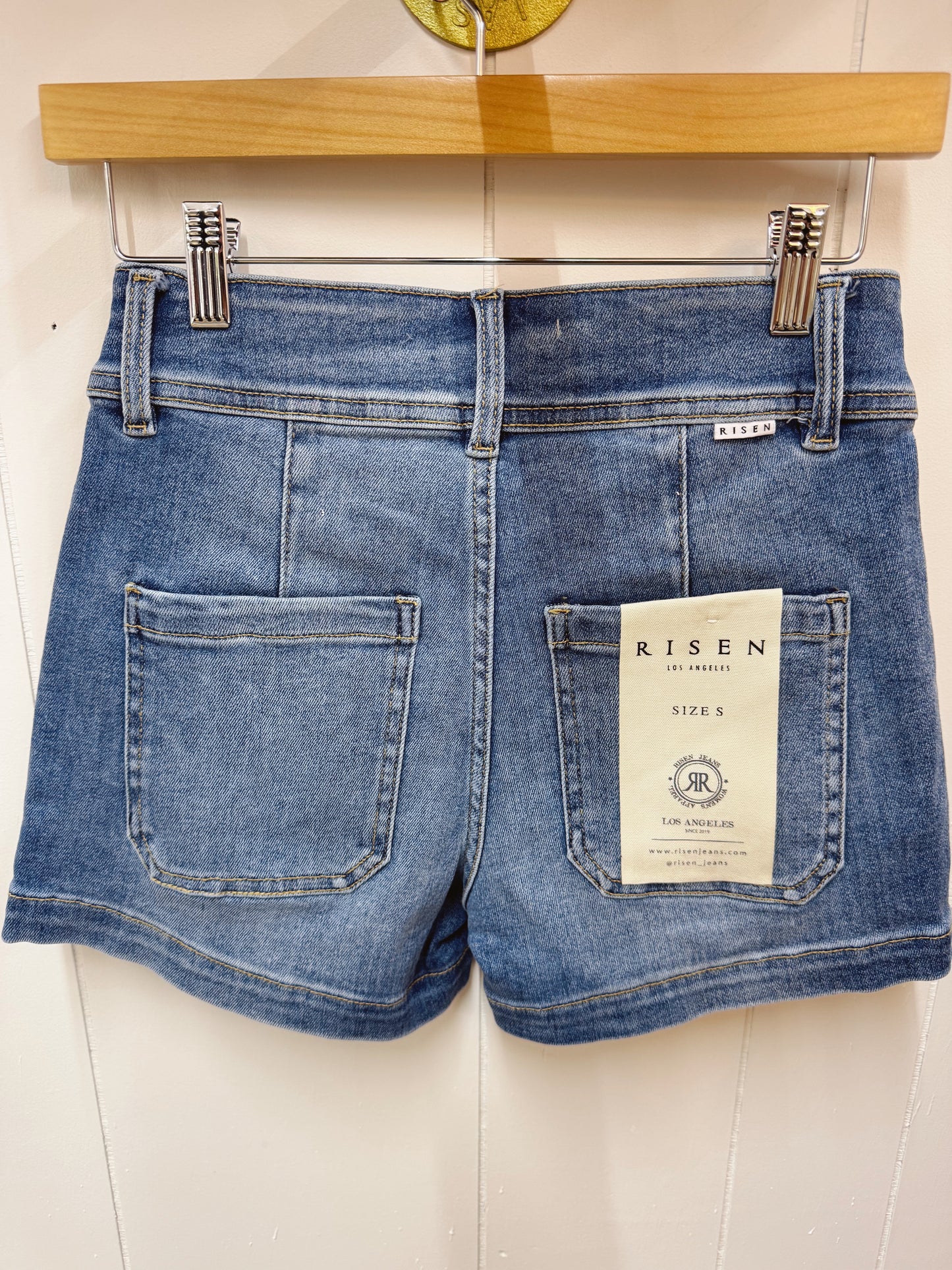 High Rise Pocket Shorts | Medium Wash