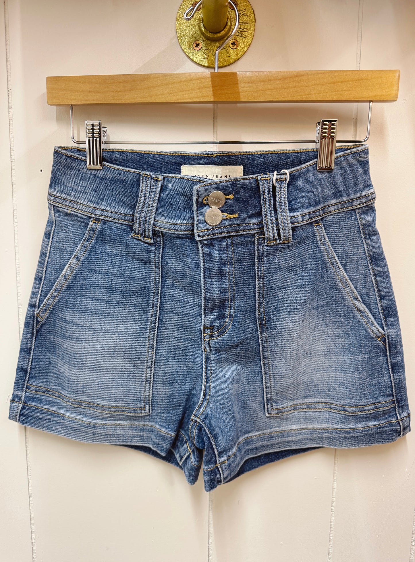 High Rise Pocket Shorts | Medium Wash