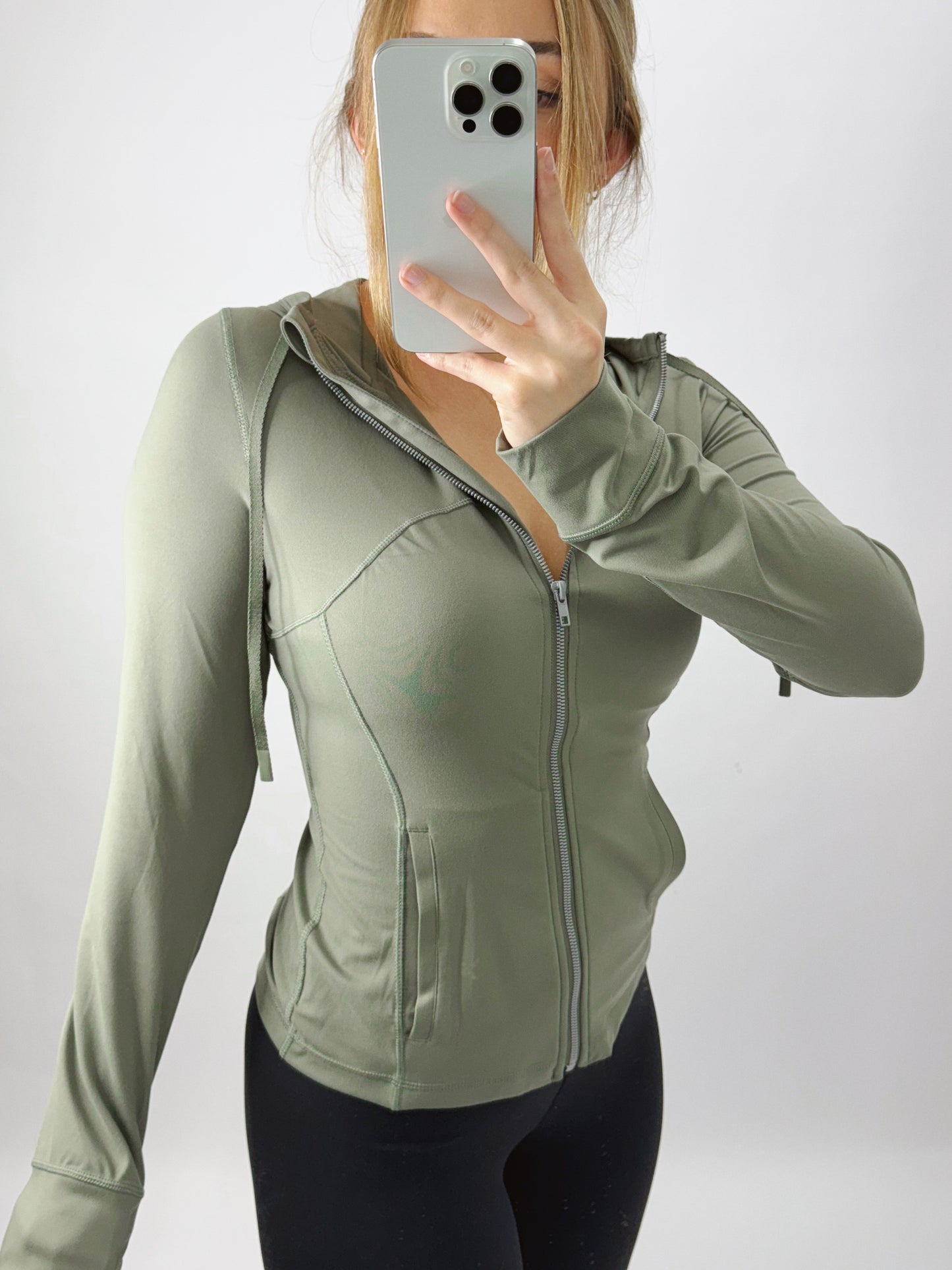 The Willow | Moss Green Active Jacket