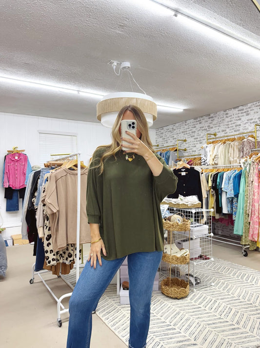The Kolly | Olive Oversized Hacci Top