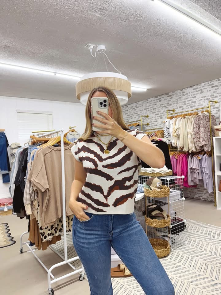 The Addie | Grey Animal Print Knit Top