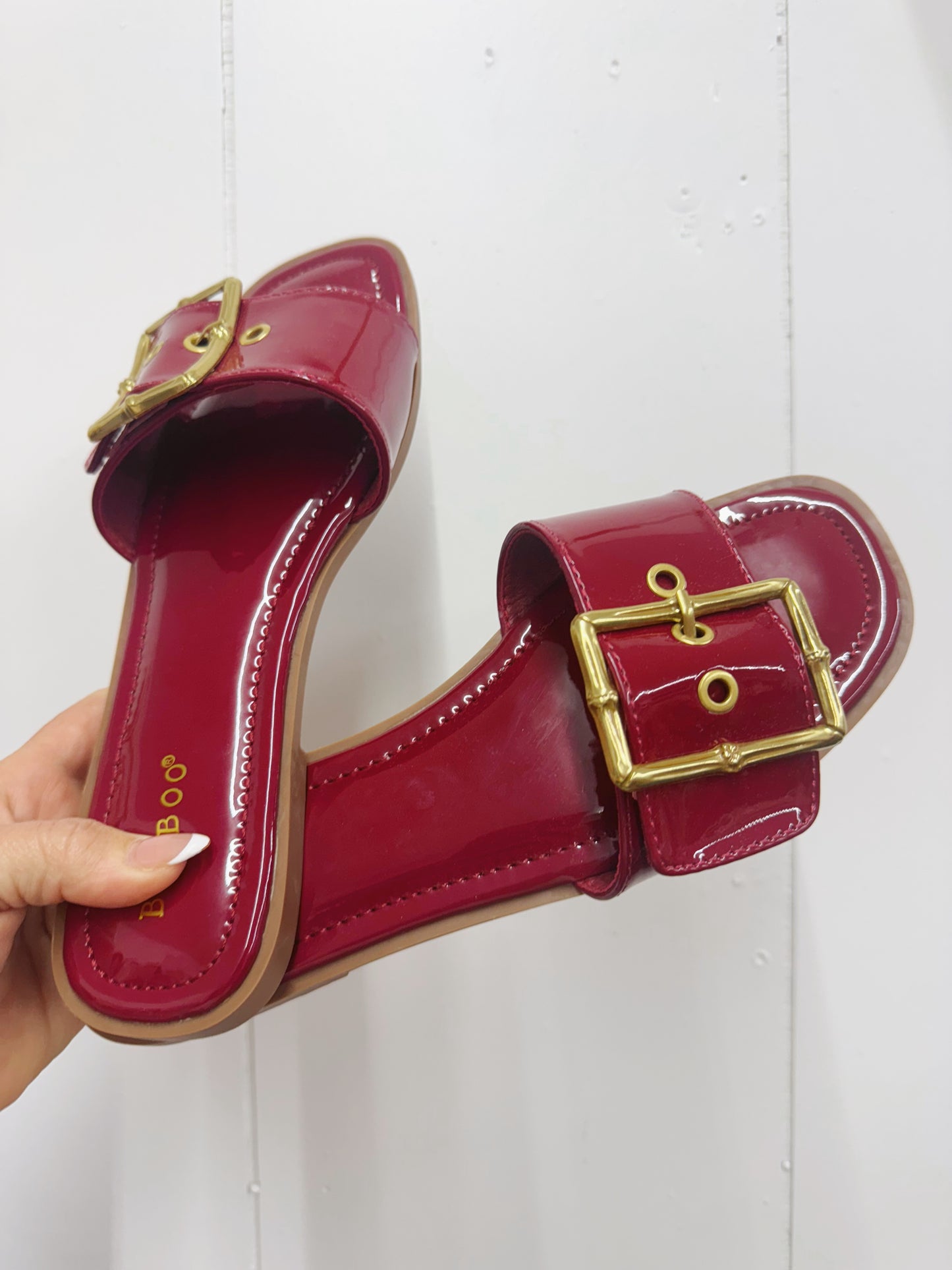 Buckle Band Sandals | Red