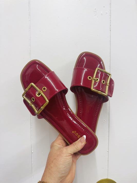 Buckle Band Sandals | Red