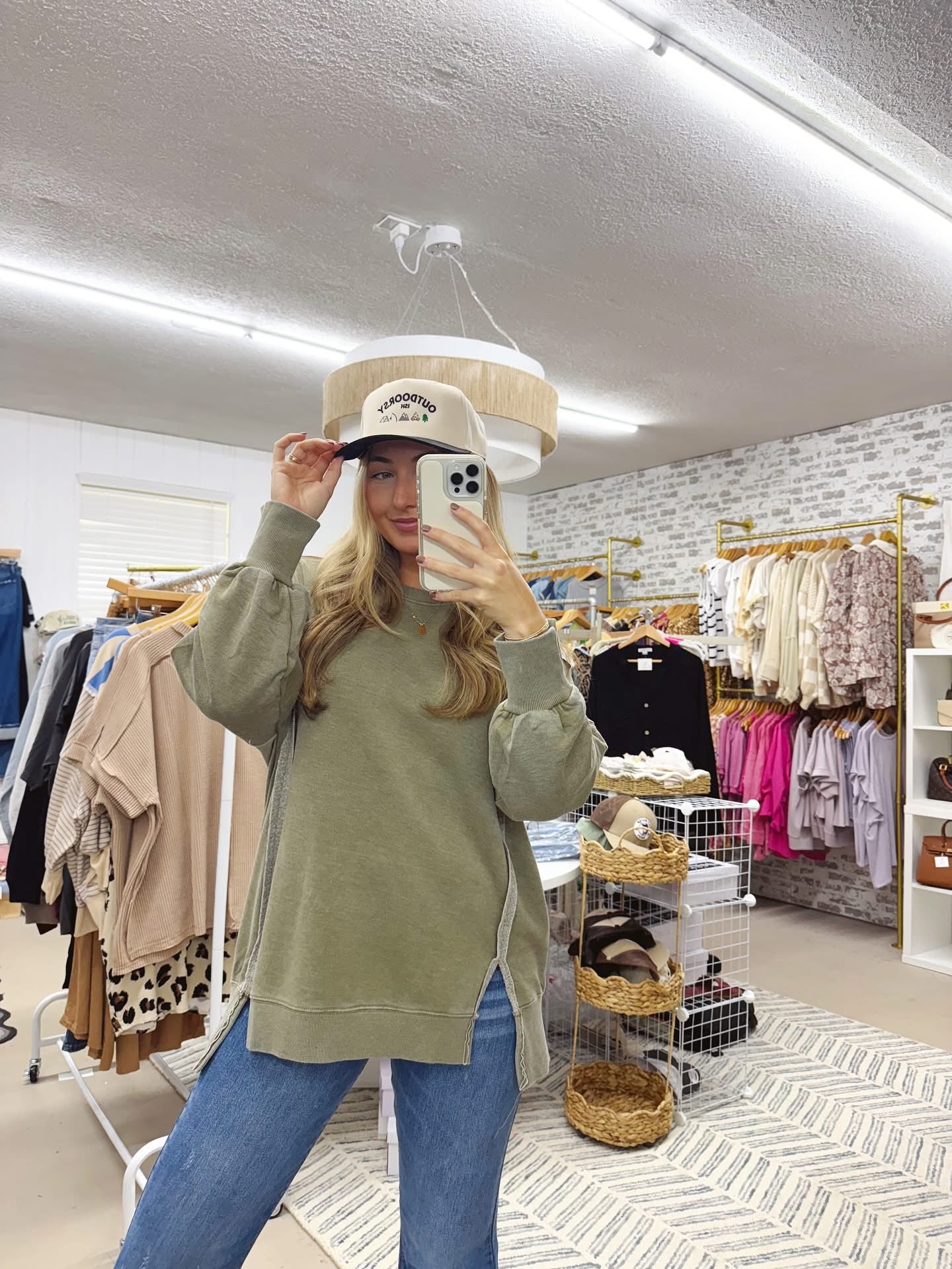 The Daphne | Olive Classic Crew