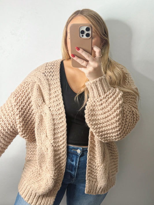 The Abigail | Chunky Knit Cardigan