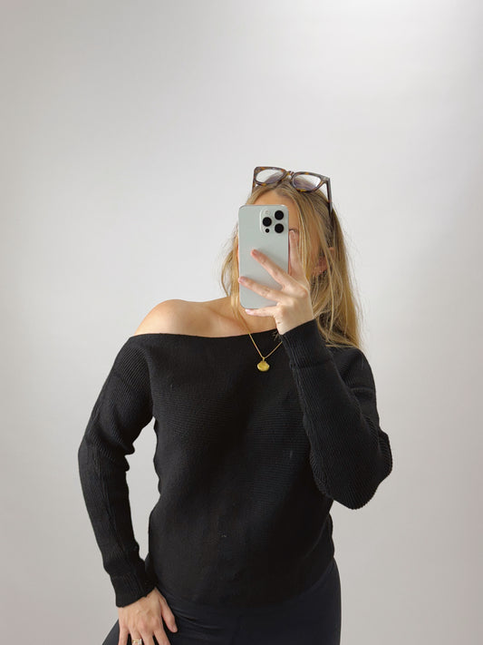 The Charlie | Black Drop Shoulder Sweater