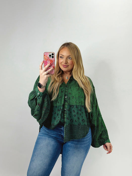 THE ABBEY | Green Button Up